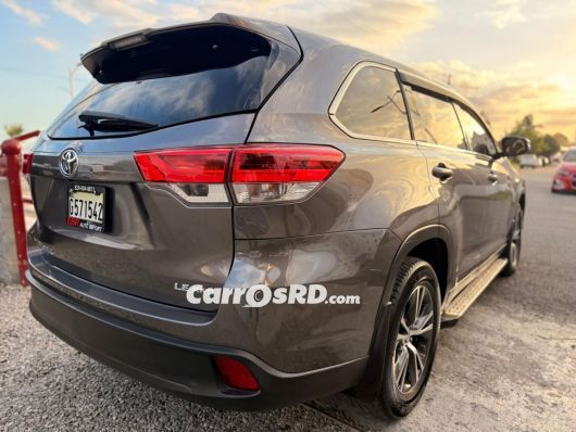 Toyota Highlander Jeepeta en venta