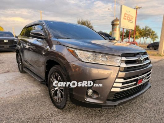 Toyota Highlander Jeepeta en venta