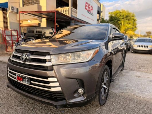 Toyota Highlander LE Plus en venta