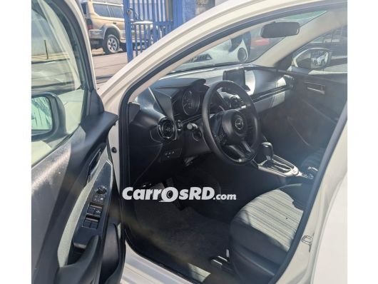 Mazda Demio Hatchback en venta