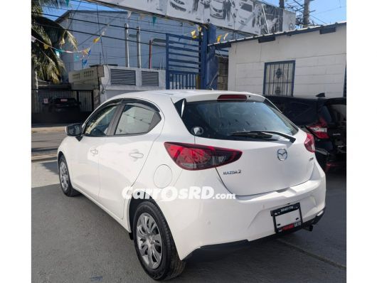 Mazda Demio Hatchback en venta