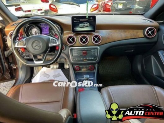 Mercedes-Benz Clase GLA Jeepeta en venta