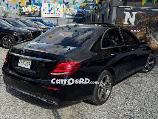 Mercedes-Benz Clase E Carros en venta