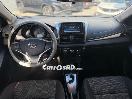 Toyota Yaris Carros en venta