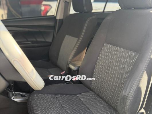 Toyota Yaris Carros en venta