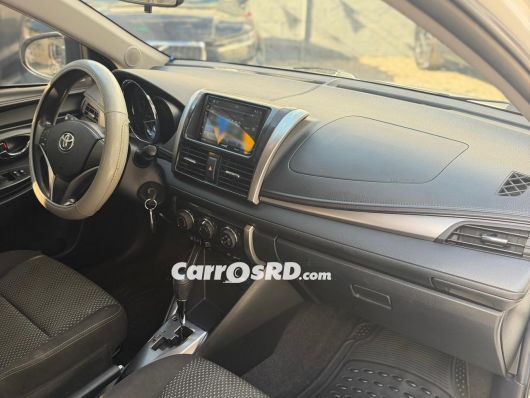 Toyota Yaris Carros en venta