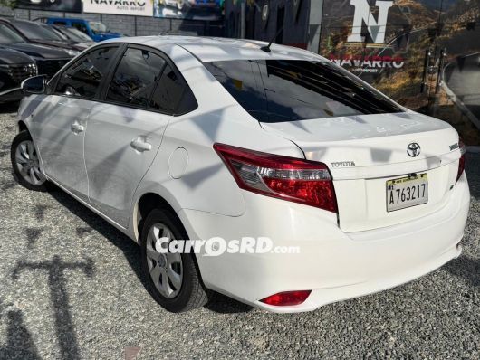 Toyota Yaris Carros en venta