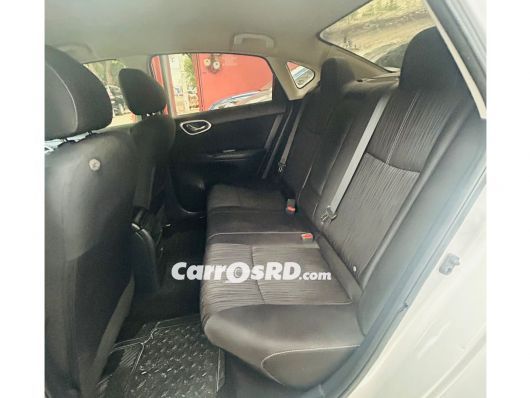 Nissan Sentra Carros en venta