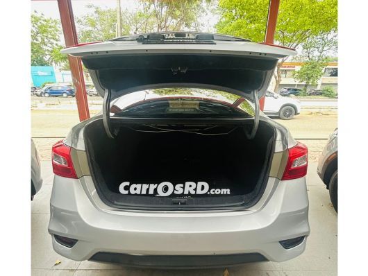 Nissan Sentra Carros en venta