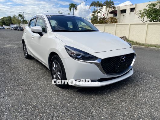 Mazda Demio Carros en venta