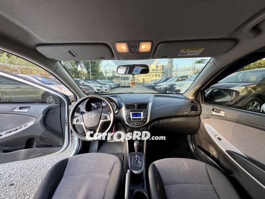 Hyundai Accent Carros en venta
