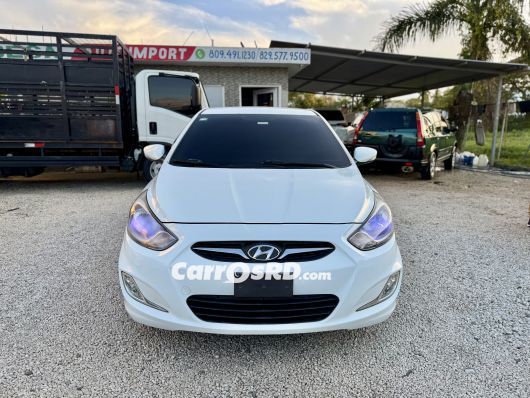 Hyundai Accent Carros en venta