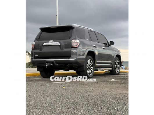 Toyota 4Runner Jeepeta en venta