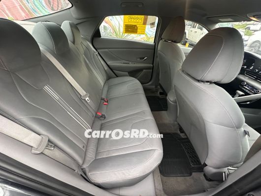 Hyundai Elantra Carros en venta