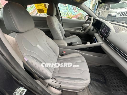 Hyundai Elantra Carros en venta