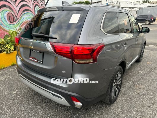 Mitsubishi Outlander Jeepeta en venta