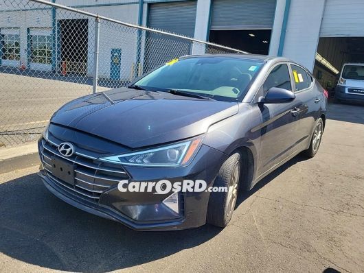 Hyundai Elantra Carros en venta