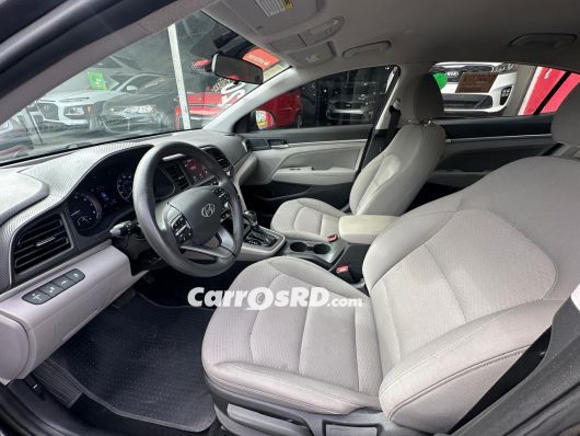 Hyundai Elantra Carros en venta