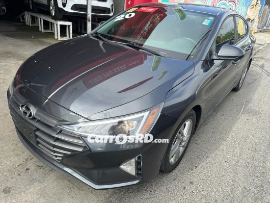 Hyundai Elantra Carros en venta