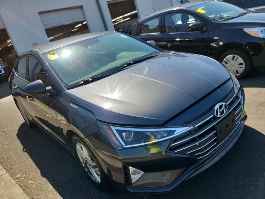 Hyundai Elantra SE en venta