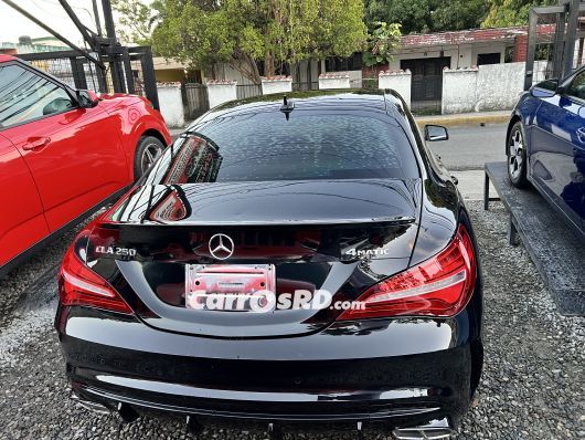 Mercedes-Benz Clase CLA Carros en venta