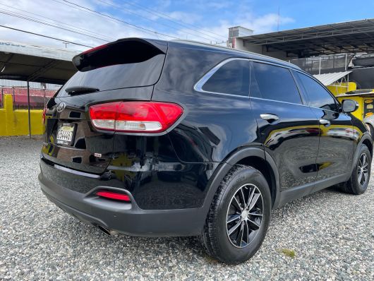 Kia Sorento LX