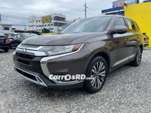 Mitsubishi Outlander Jeep en venta