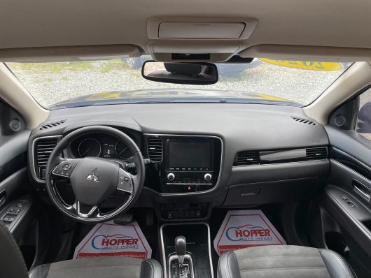 Mitsubishi Outlander SE