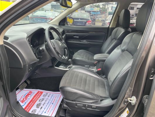 Mitsubishi Outlander SE