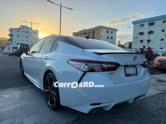 Toyota Camry Carros en venta