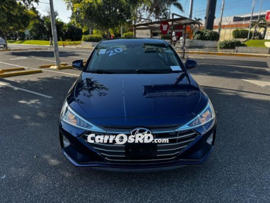 Hyundai Elantra Carros en venta