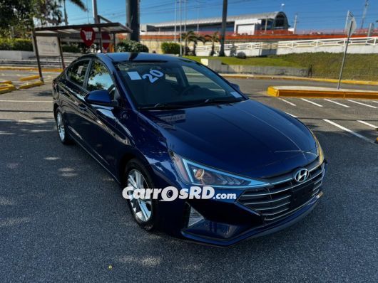Hyundai Elantra Carros en venta
