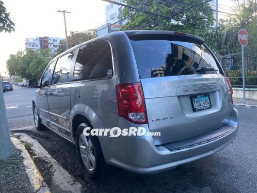 Dodge Grand Caravan Minivan en venta