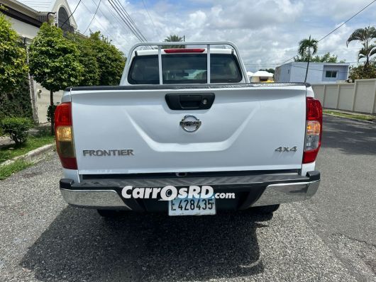 Nissan Frontier Camioneta en venta