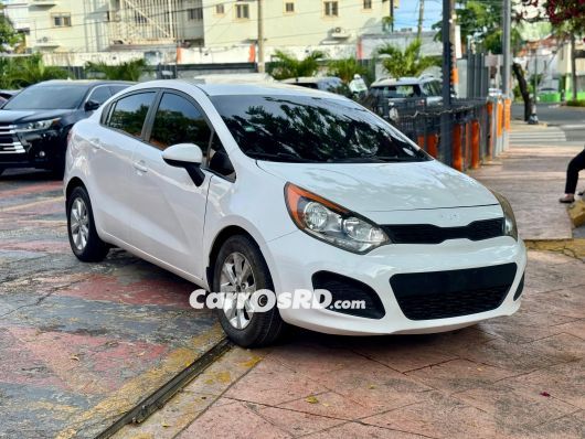 Kia Rio Carros en venta