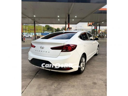 Hyundai Elantra Carros en venta