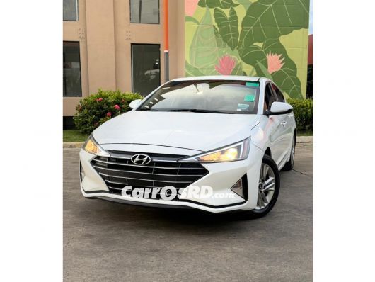 Hyundai Elantra Carros en venta