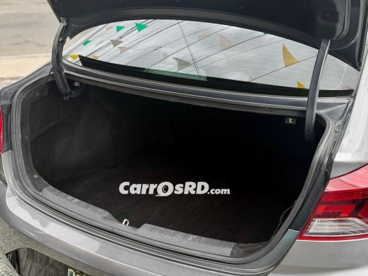 Hyundai Elantra Carros en venta