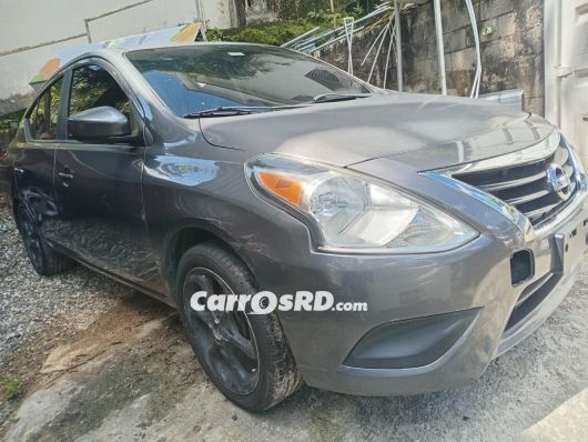 Nissan Versa Carros en venta