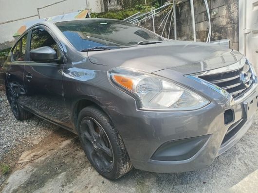 Nissan Versa SV en venta