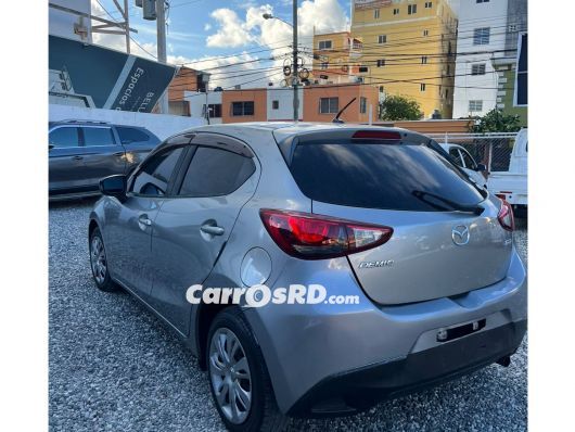 Mazda Demio Hatchback en venta