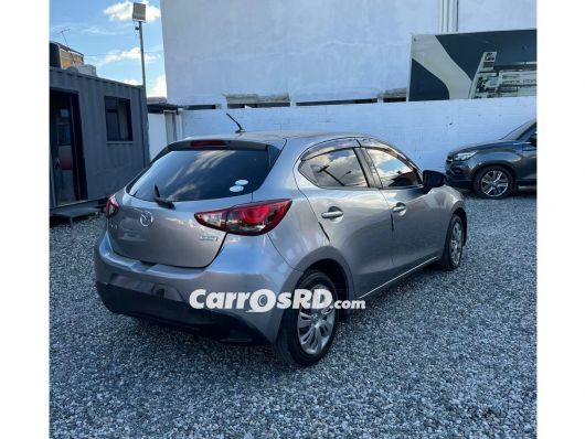 Mazda Demio Hatchback en venta