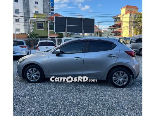 Mazda Demio Hatchback en venta