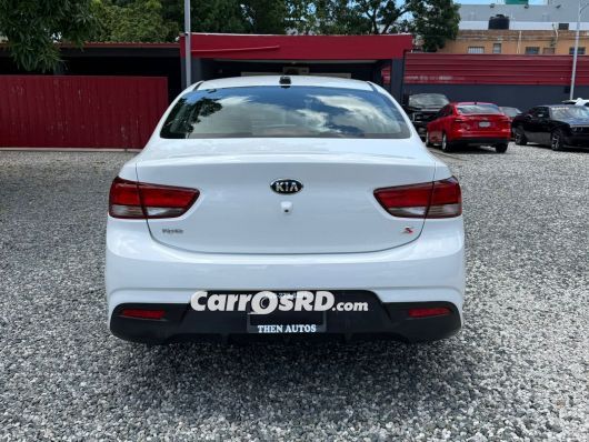 Kia Rio Carros en venta