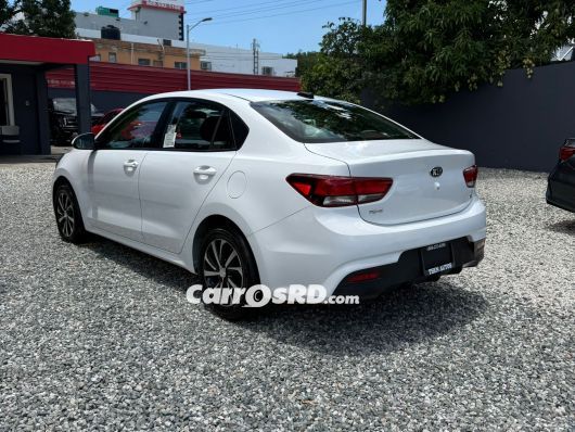 Kia Rio Carros en venta
