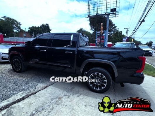 Toyota Tundra Camioneta en venta