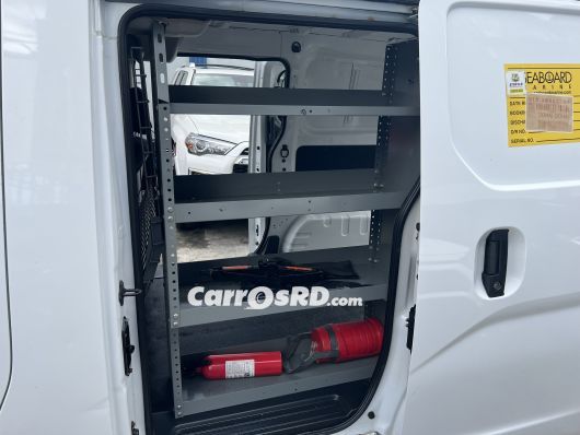 Nissan NV Minivan en venta