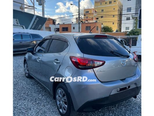 Mazda Demio Hatchback en venta