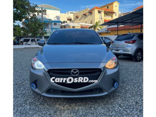 Mazda Demio Hatchback en venta