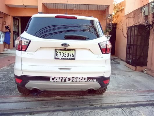 Ford Escape Jeepeta en venta